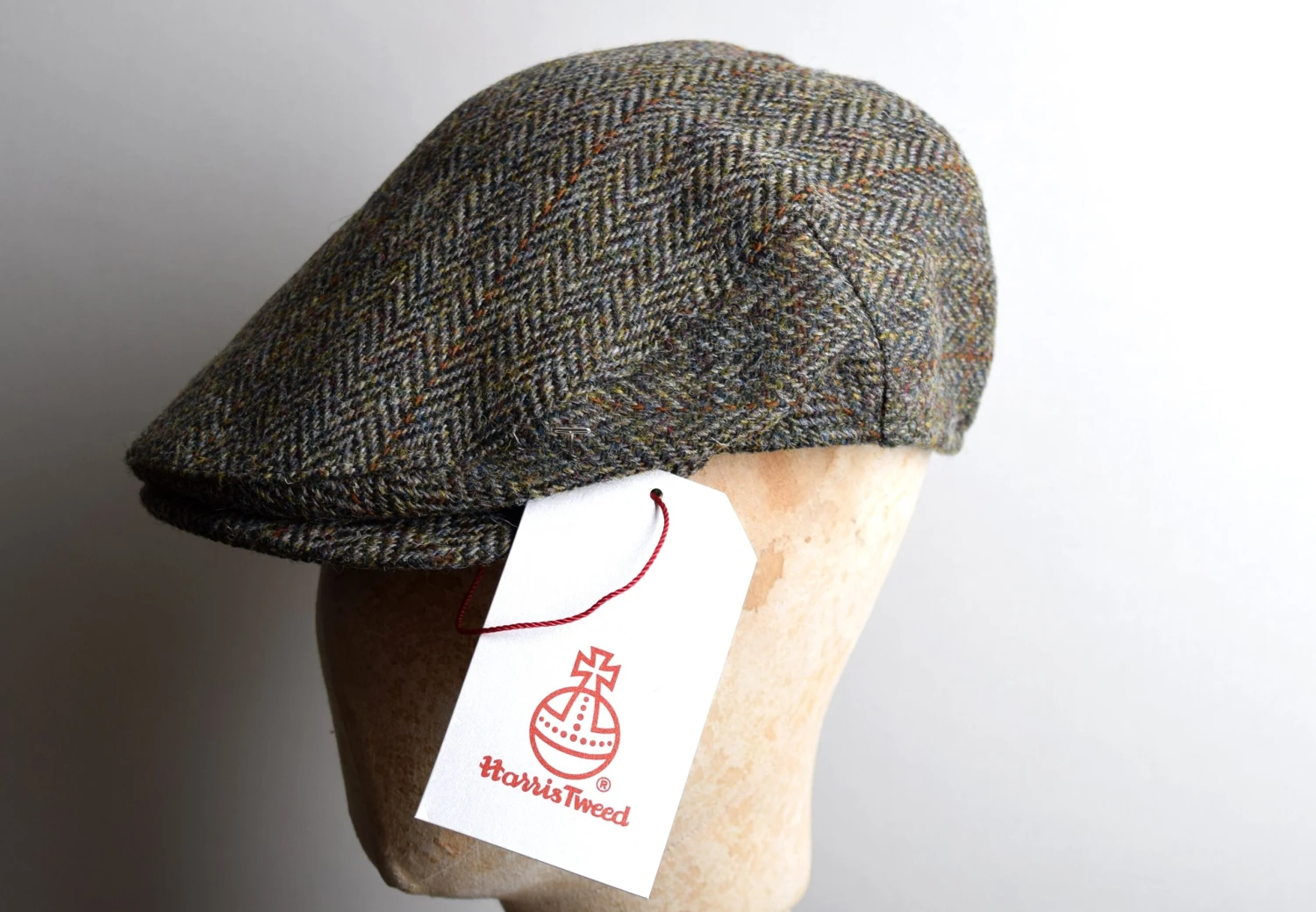 Harris Tweed Traditional Flat Cap (HA151) 5 Harris Tweed Traditional Flat Cap (HA151) - Image 5