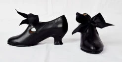 Eighteenth Century Ladies Tongue And Tie Leather Shoes Black (SP1800) -Urban Mode Shop edit for web 1 2 738389ea e4a2 4db9 a679 0e388e38ba67