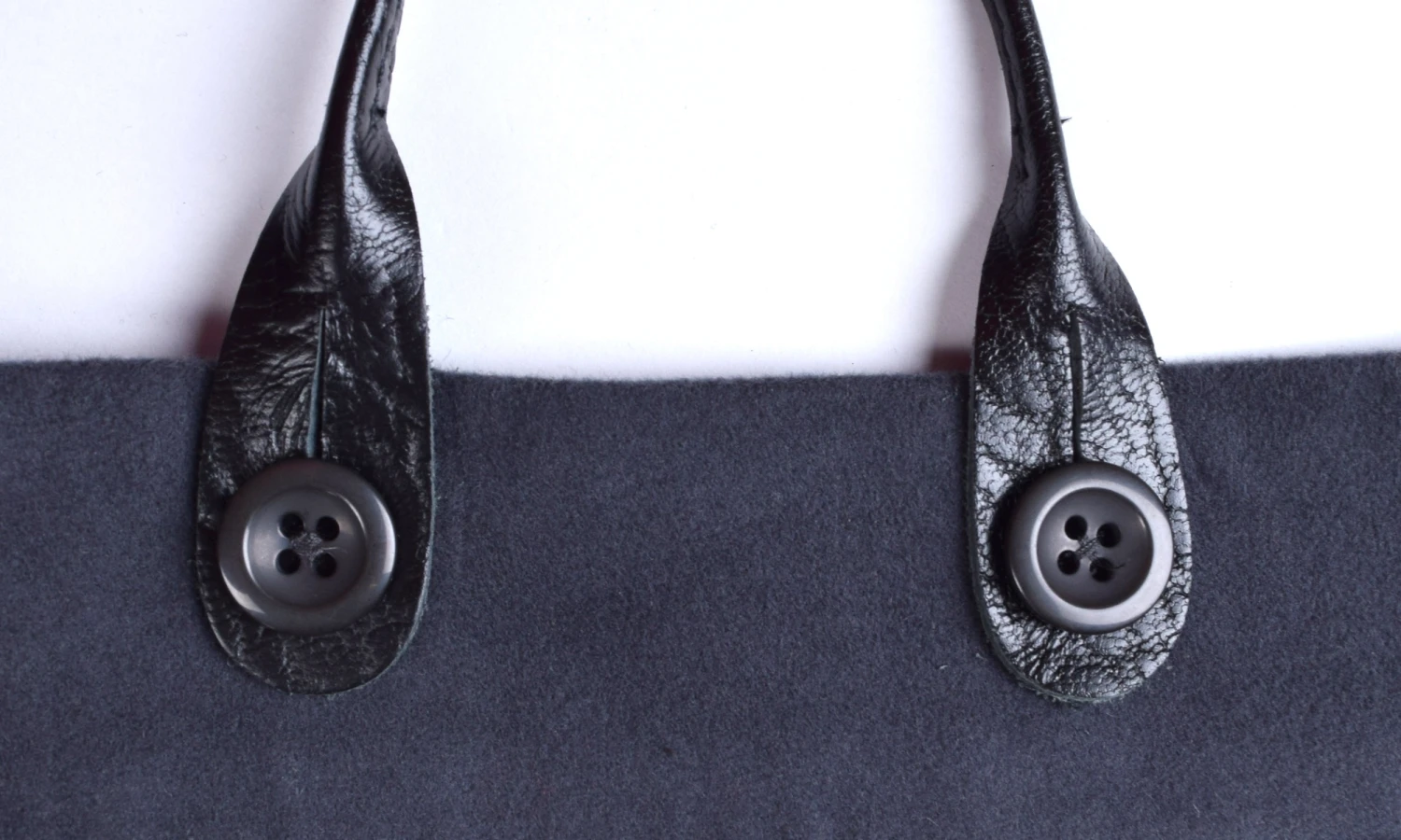 6 Fly Buttons (BU3) 4 6 Fly Buttons (BU3) - Image 4