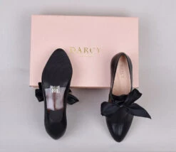 Eighteenth Century Ladies Tongue And Tie Leather Shoes Black (SP1800) -Urban Mode Shop web 2